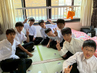 1F8DC9DE-D095-4484-838A-AEE0DCCB5E03